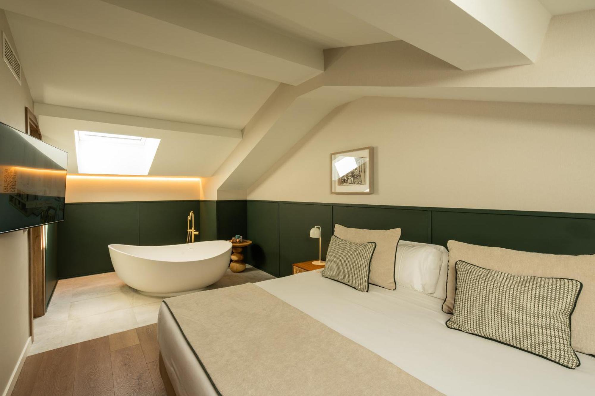 Hotel Well And Come Malaga — Photos 3
